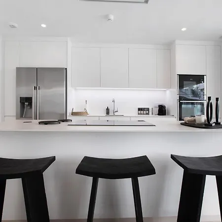 Luxury In Higueron West Apartment *